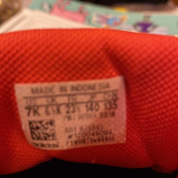 Adidas - Picture 4 of 4